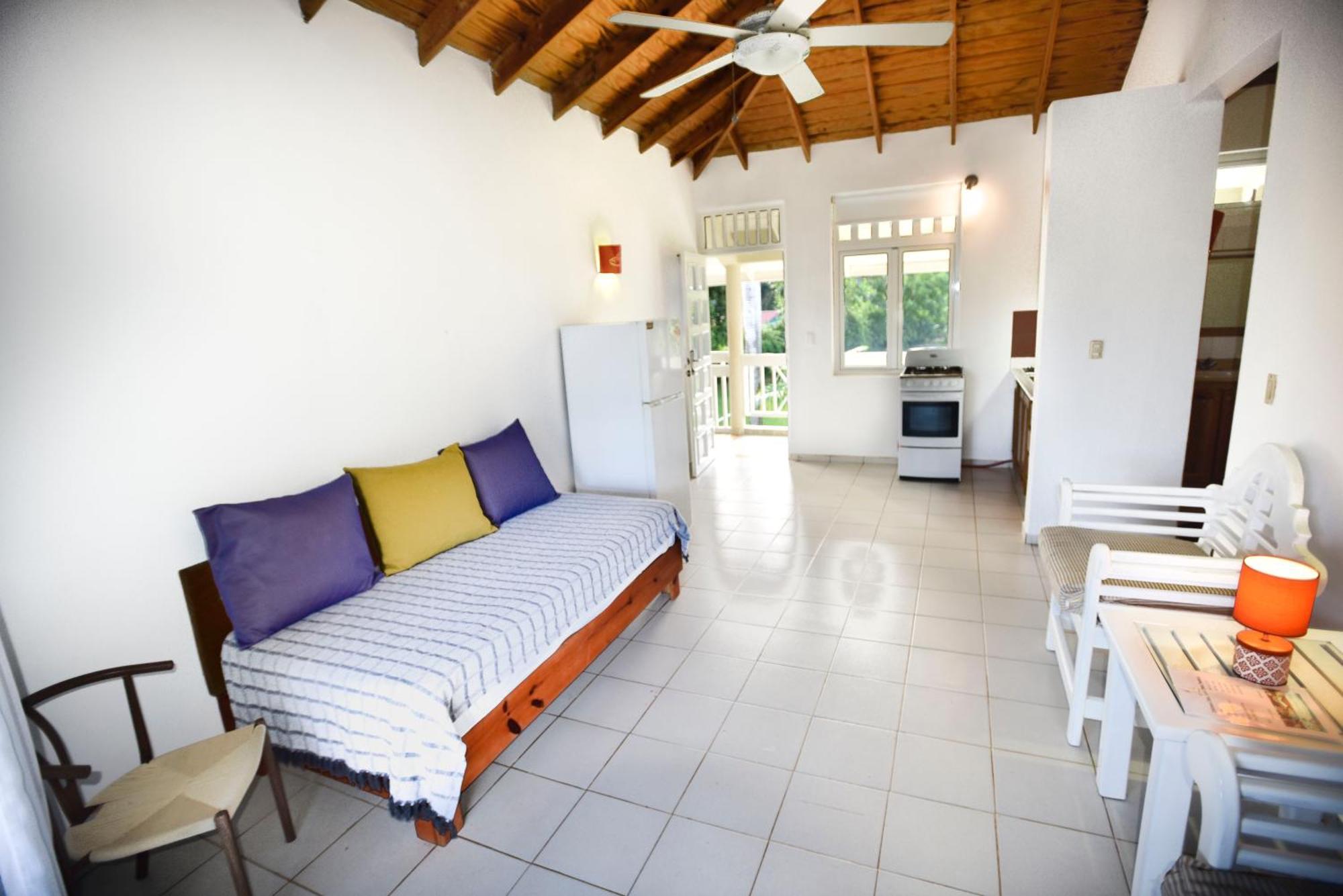 El Pelicano Apart-Hotel Las Galeras Exterior photo